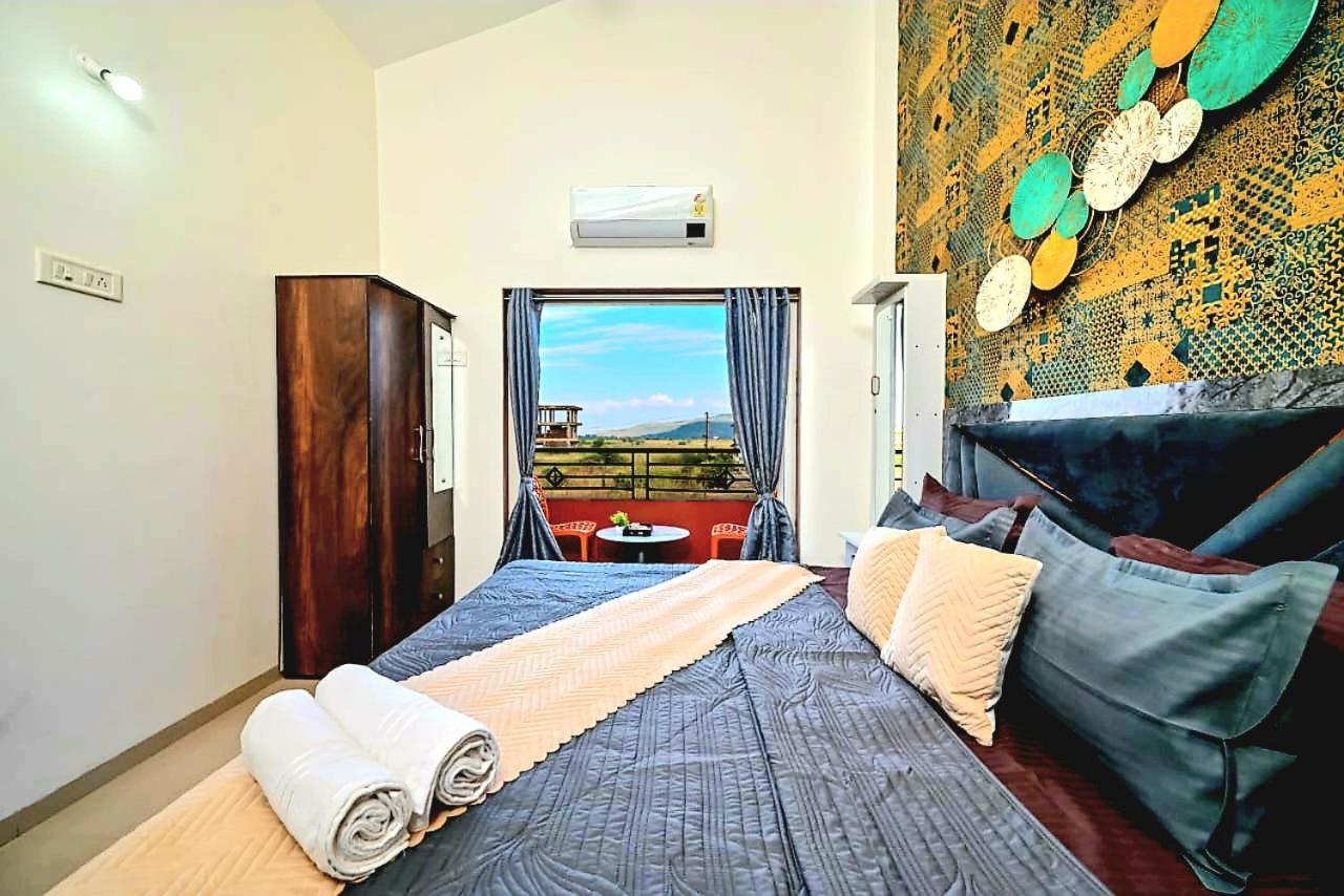 Ll Empyrean Stay Ll Airawat Villa Ll 2Bhk Ll Ac Ll Private Pool Ll Wifi Ll Lonavala Kültér fotó